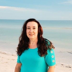 Meet your Posher, Julie